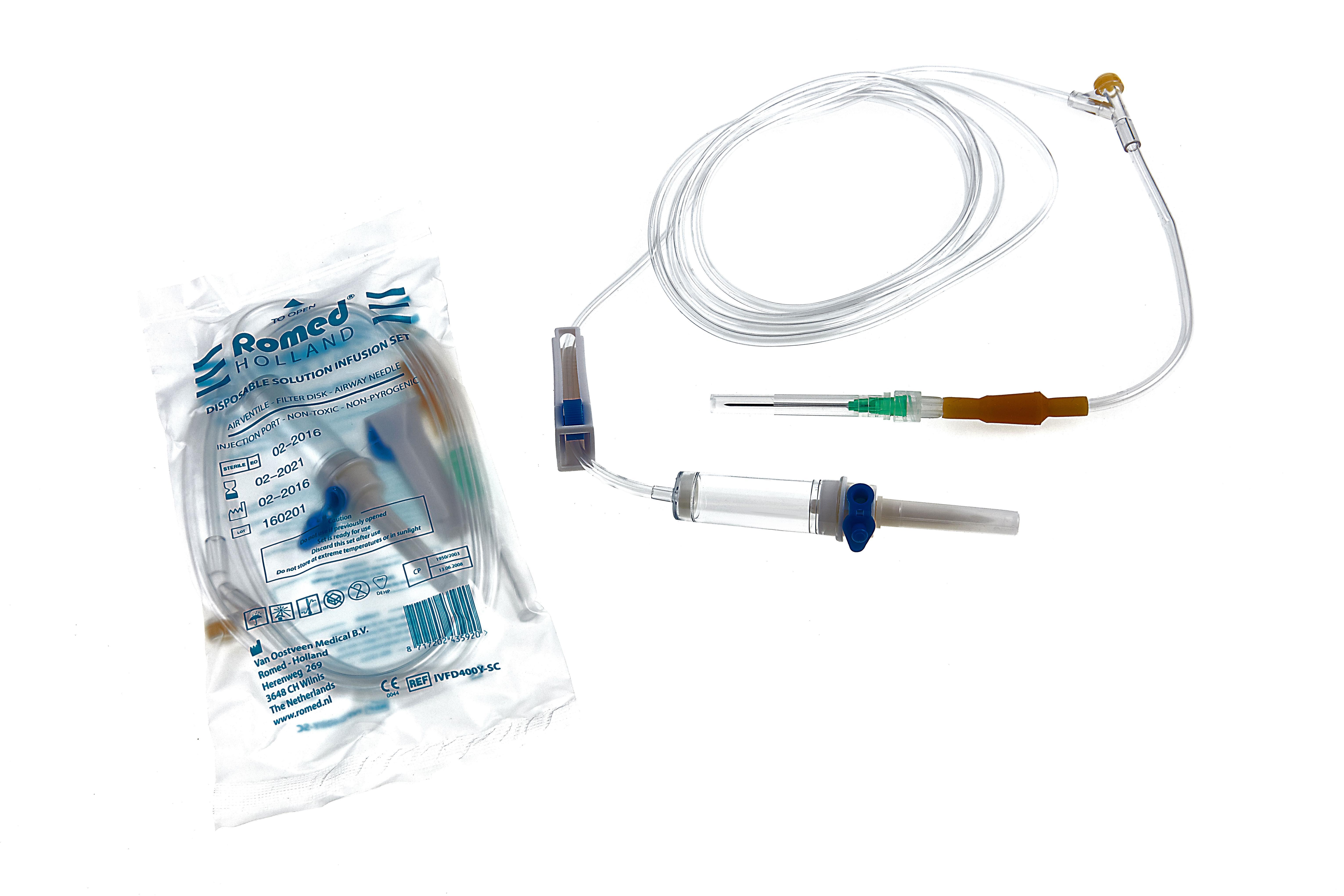 Infuzijski set z filtrom in Y priključkom za injiciranje, sterilen, 1 kos.